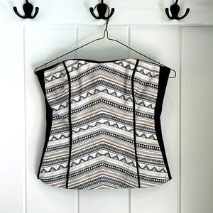 White House Black Market Bustier Top Embroidered Embellished Corset Style Size 0